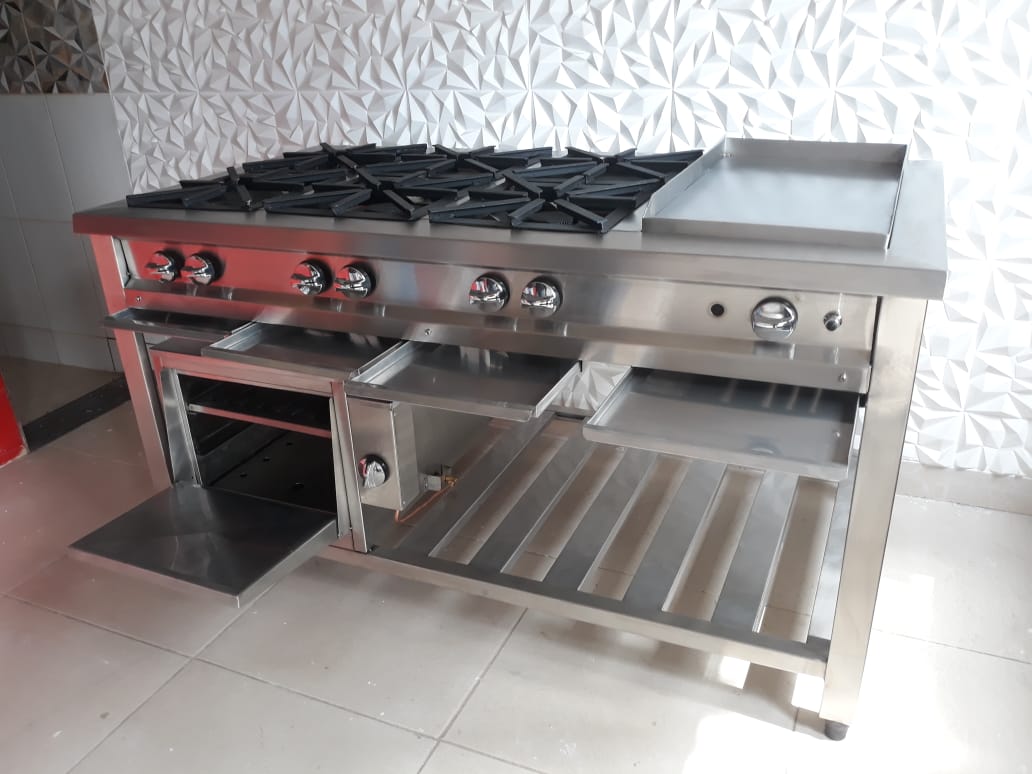 Fogão industrial em aço inox